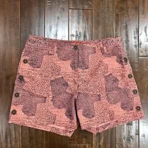 Cartonnier Anthropologie shorts